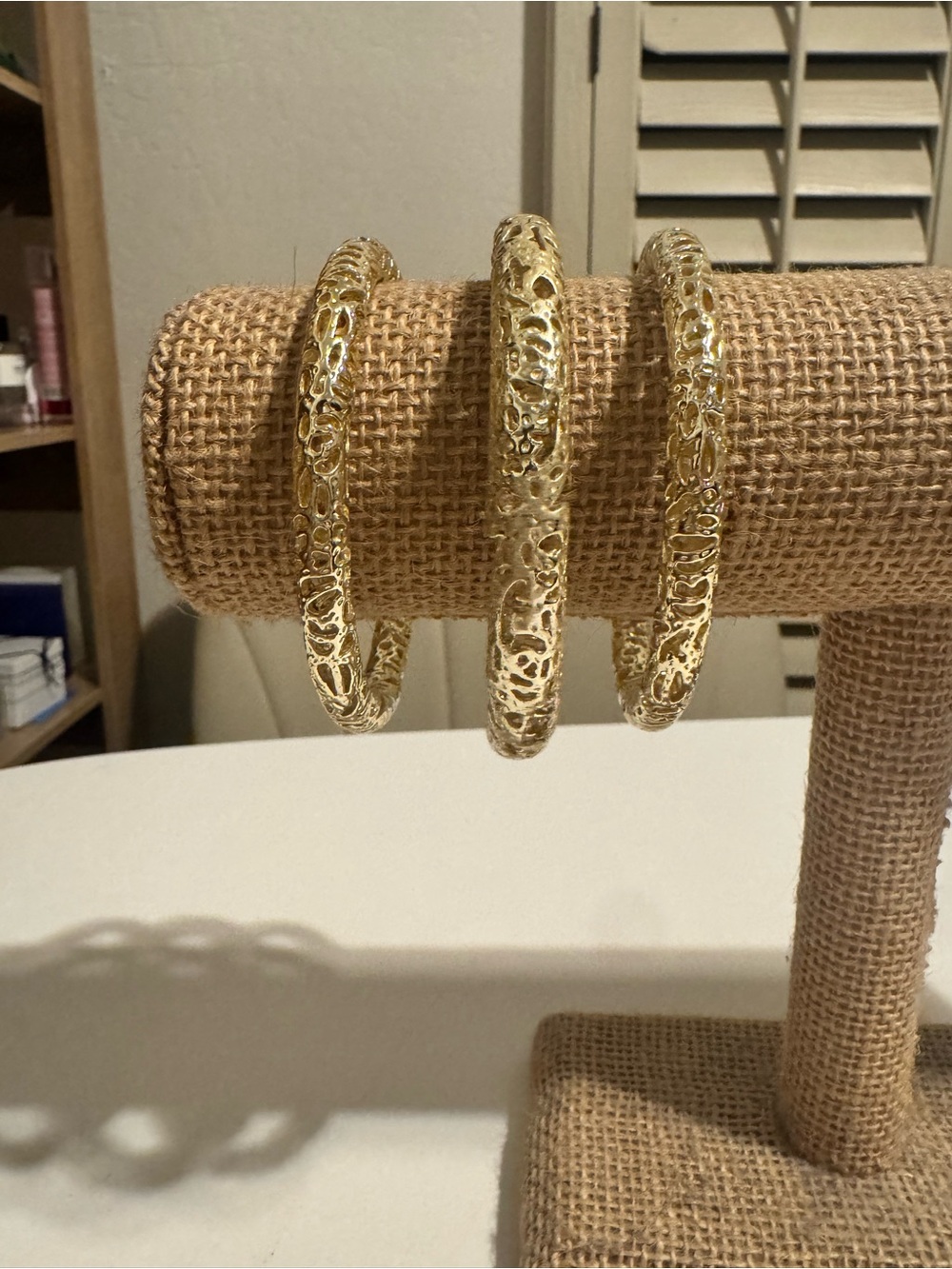 Kendra Scott Gold Filigree Texture Bangle Bracelet (Set of 3)